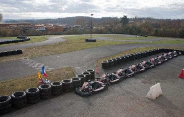  Outdoor-Kartbahn